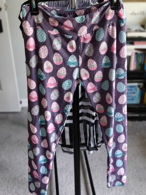 Amelia Rose Easter Legging